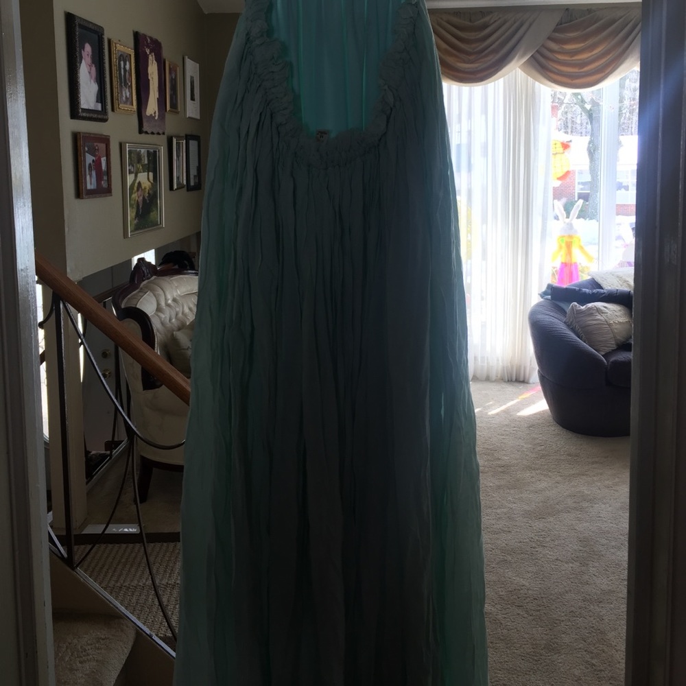 open back & flowy - Picture 4 of 4